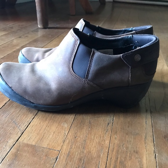 Merrell Leather Clogs - Picture 2 of 6